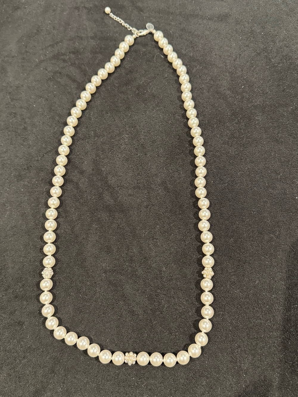 Black House White Market Simulated Imitation Pearl Beaded Necklace Lobster